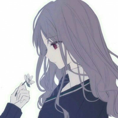 新疆一水渠遍布救命绳